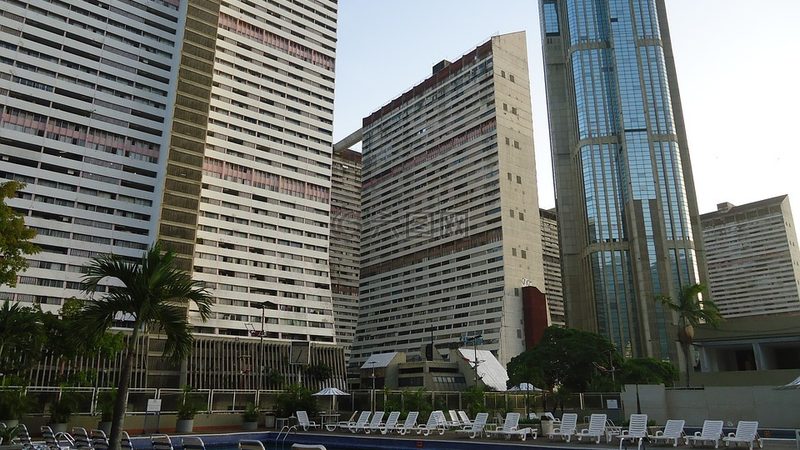 在签订合同前，了解酒店的资质和信誉至关重要。以下是一些参考标准：